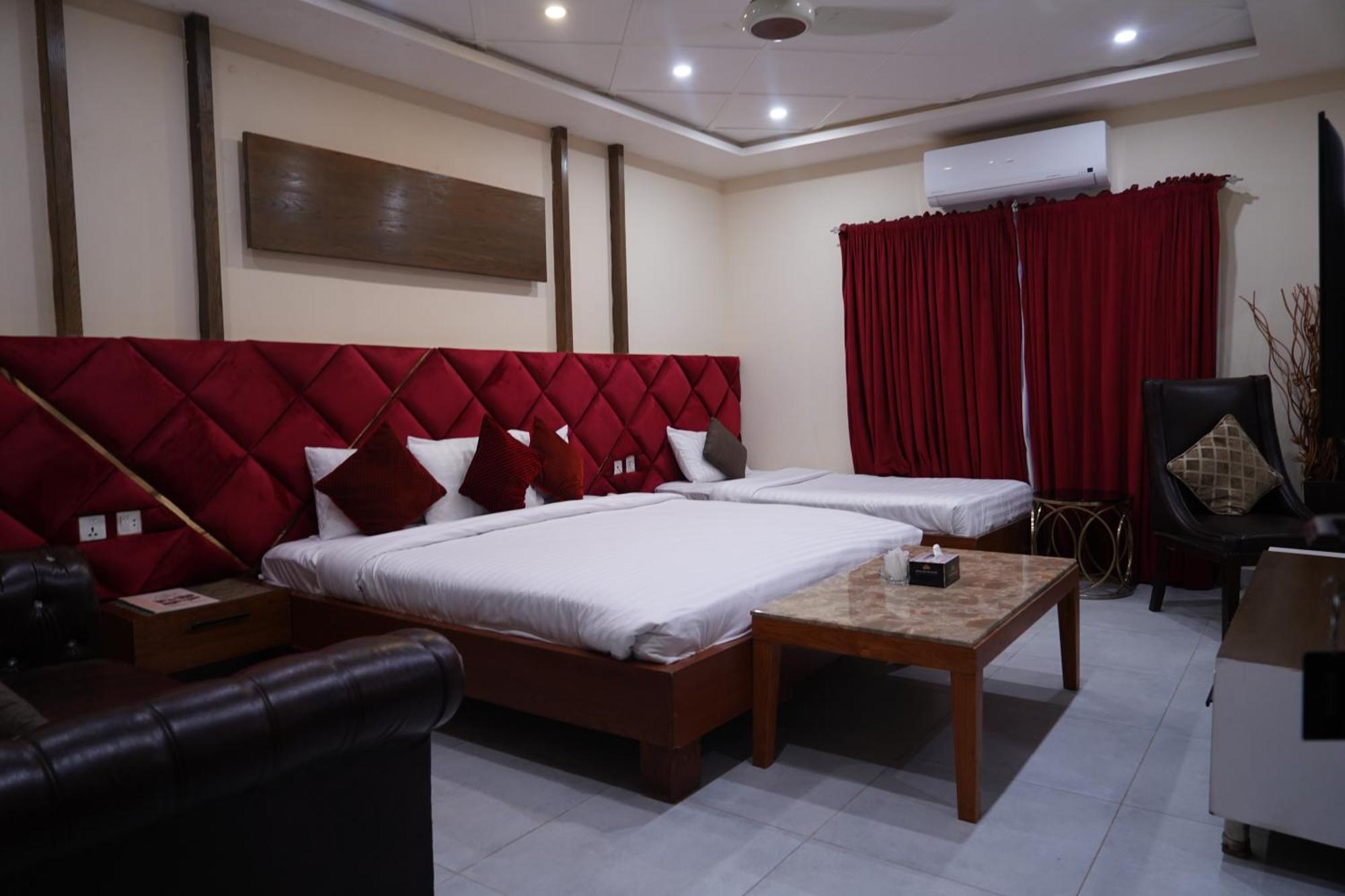 מולטאן Hotel Avalon Suites מראה חיצוני תמונה