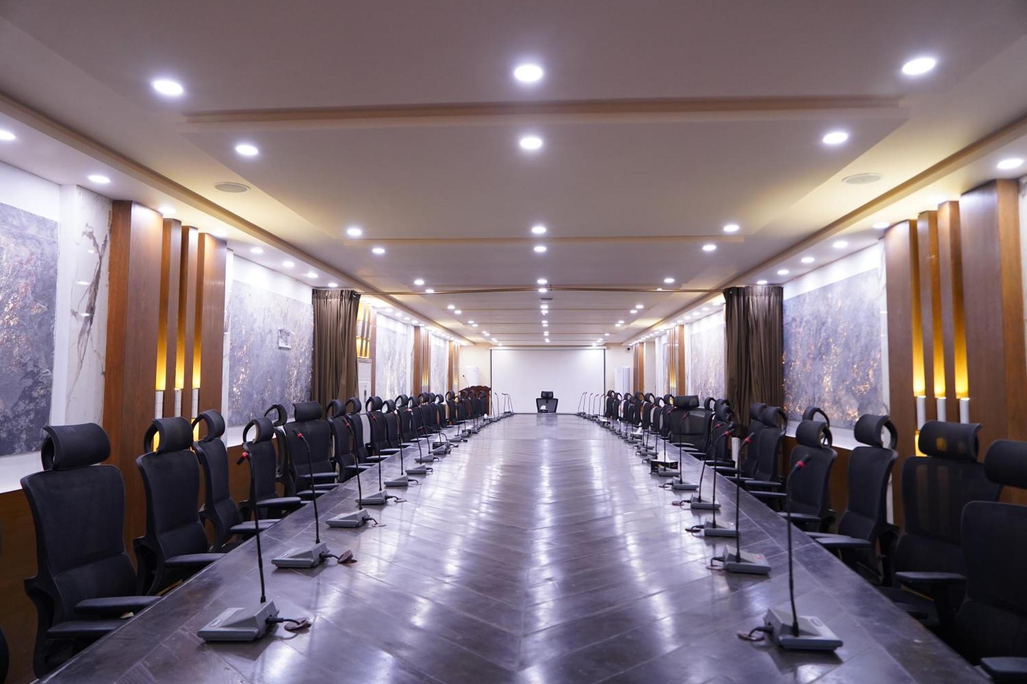 מולטאן Hotel Avalon Suites מראה חיצוני תמונה