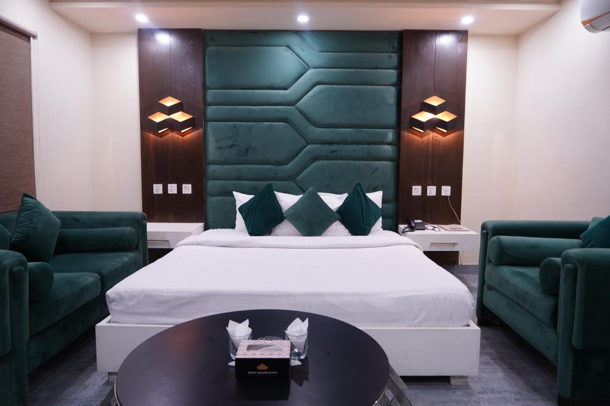 מולטאן Hotel Avalon Suites מראה חיצוני תמונה