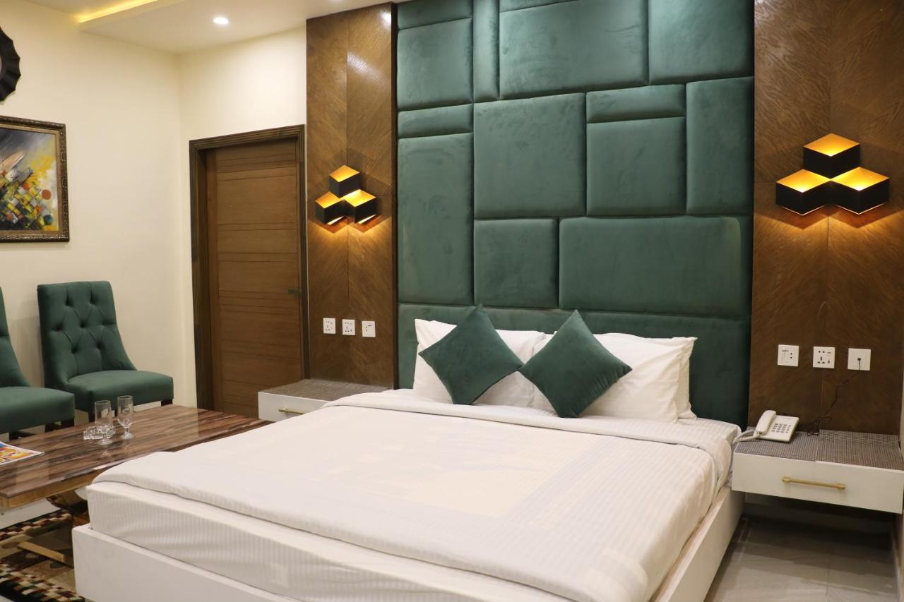 מולטאן Hotel Avalon Suites מראה חיצוני תמונה